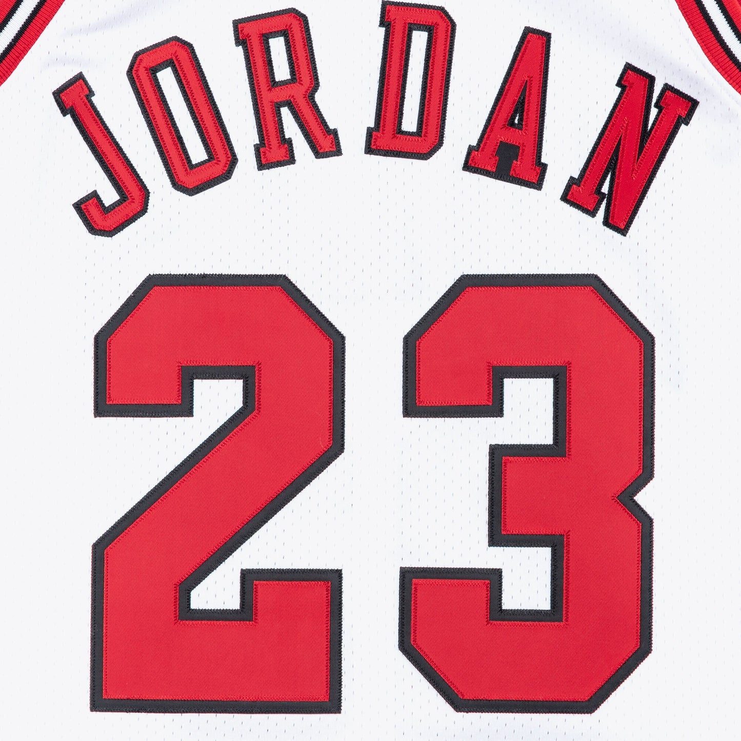Chicago Bulls Mitchell & Ness Authentic Jersey Michael Jordan 1995-96